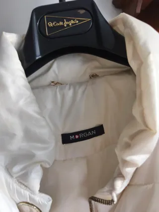 Plumífero acolchado blanco