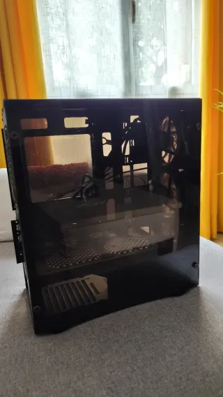 Torre PC Mars Gaming con 3 ventiladores LED