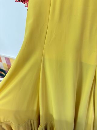 Traje de Flamenca Amarillo con Volantes