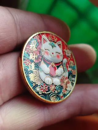 Moneda Maneki-neko