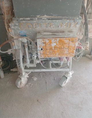 Proyectadora Marta Utiform Trifásica