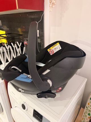 Silla para bebe cybex como nueva.