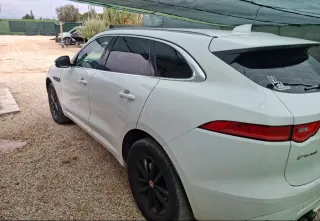 Jaguar F-Pace 2018 2.0 d AWD Portfolio.