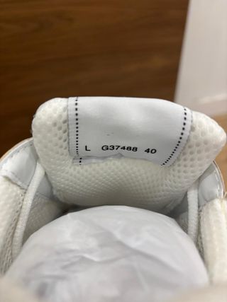 Zapatillas Chanel Runner Blancas y Doradas