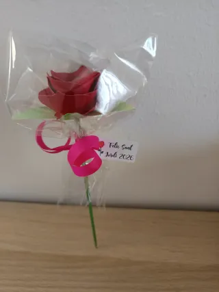 Rosa Sant Jordi hecha a mano