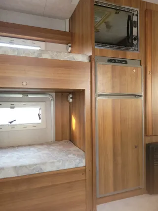 Mercedes-Benz Sprinter 2000