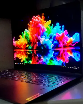 PORTATIL ALTA GAMA OLED TACTIL