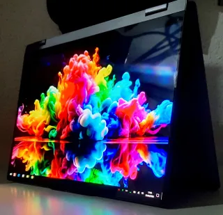 PORTATIL ALTA GAMA OLED TACTIL