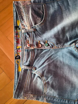 Pantalón Desigual bordado Talla 28