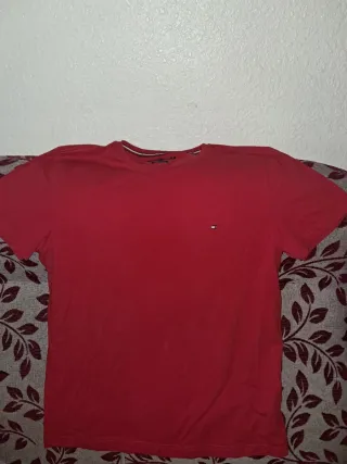 Camiseta Talla L-XL Tommy Hilfiger Roja