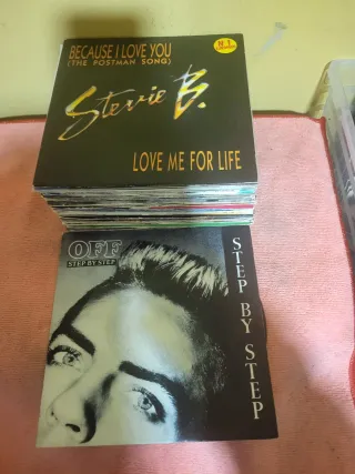 Lote 50 vinilos Singles varios estilos musicales.