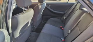 Toyota Corolla 2.0 d4d sedan 2005