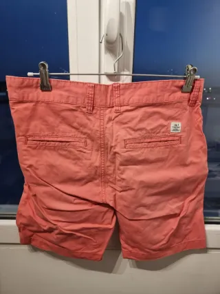 Pantalón corto Jack & Jones Talla M. Color salmón.