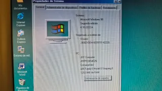 PC Antiguo Pentium III Windows 98