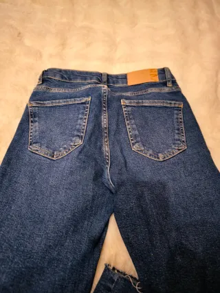 Vaqueros Zara más camiseta