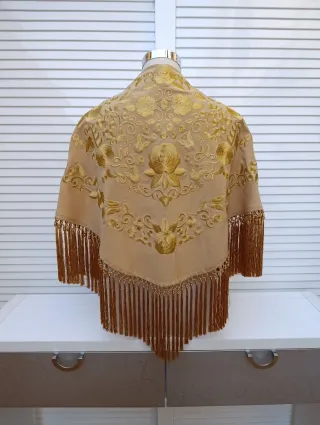 Mantoncillo de flamenca