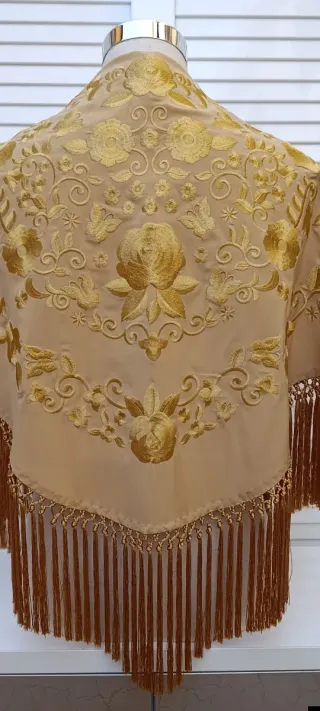 Mantoncillo de flamenca