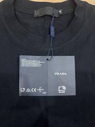 Camiseta Prada Negra