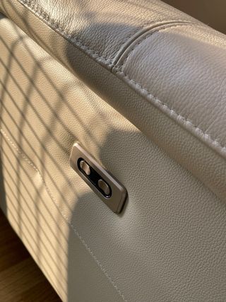 2 Divani in pelle beige articolati 3+2 posti