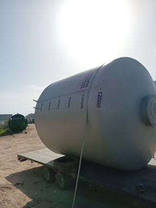 Depósito, bidón poliéster..