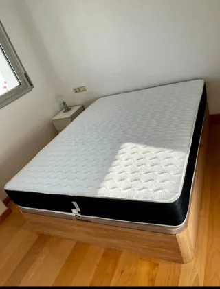 Letto con contenitore e materassi