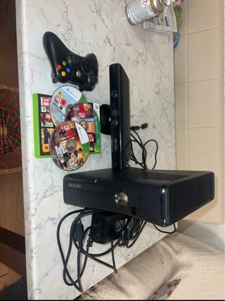 Xbox 360 + Kinect + GTA V + Controller