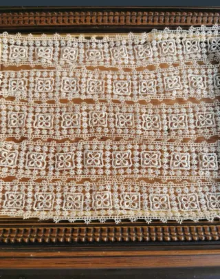 Encaje antiguo 2 tiras