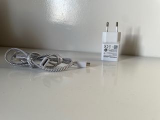 Tablet Samsung Galaxy SM-T280 Blanca (con cargador