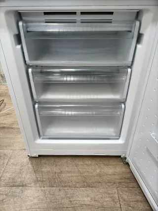 Nevera marca Balay 170/60cm con Garantía transport