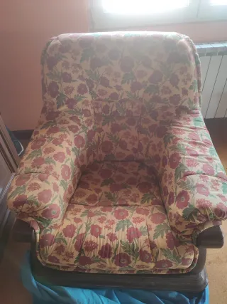 Sofá vintage floral tela y madera