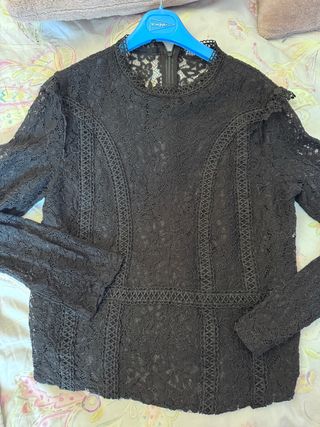Blusa Zara Encaje Negra Manga Larga