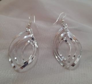 Pendientes largos baño plata diseño original