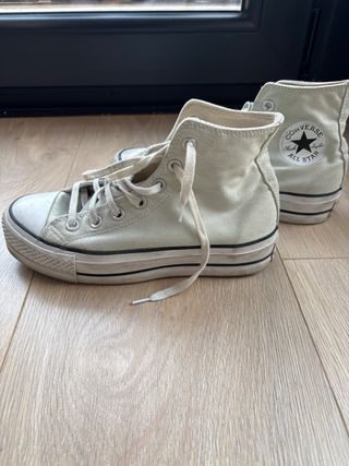 Converse plataforma beige talla 37.5