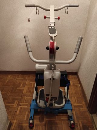 Grúa personas movilidad reducida