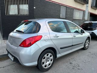 Peugeot 308 2012