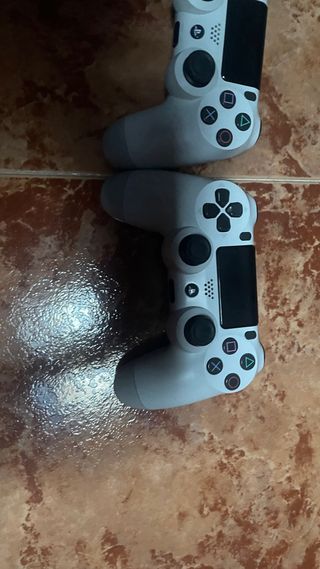 2 mandos PS4 Sony Blancos
