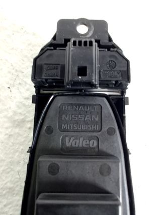 MANDO ELEVALUNAS DELANTERO IZQUIERDO NISSAN X-TRAIL