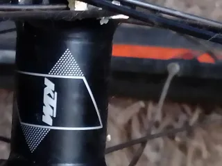 Rueda KTM 27.5 goma continental para eje rosca