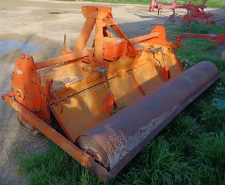 Rotovator fresa Agrator ASR 2800 con rodillo
