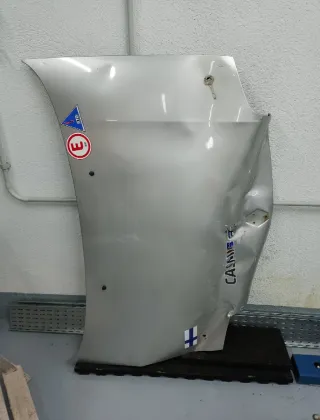 Capó Renault Clio Sport