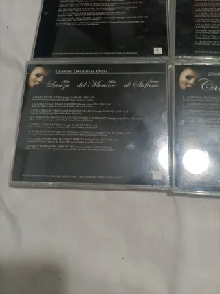 4 CDs Grandes Divos de la Ópera