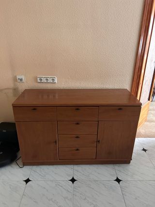 Cómoda de comedor de madera