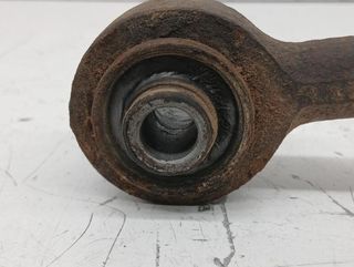 Brazo suspensión superior kia sorento 2.5 218540