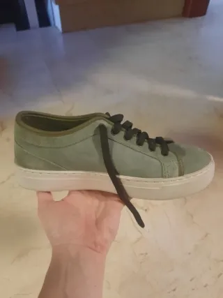 Zapatillas Natural World verde oliva