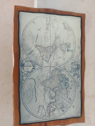 Quadro in legno con mappa antica