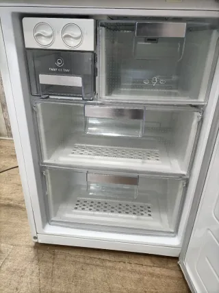 Nevera marca LG 200/60cm clase A++ con Garantía