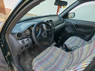 Toyota RAV4 2002