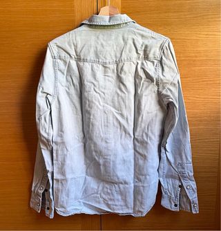 Camisa vaquera Zara Man. Regular Fit. Talla S.