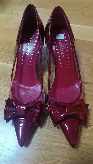 Zapatos tacón rojos lazo n°37