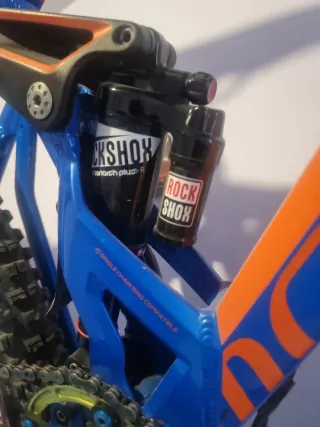 Bicicleta Enduro Mondraker 27.5 Montada a capricho